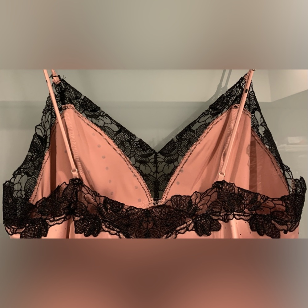 Excellent Condition, Victoria's Secret, Pink & Black Slip Dress, Size Medium - Picture 7 of 12